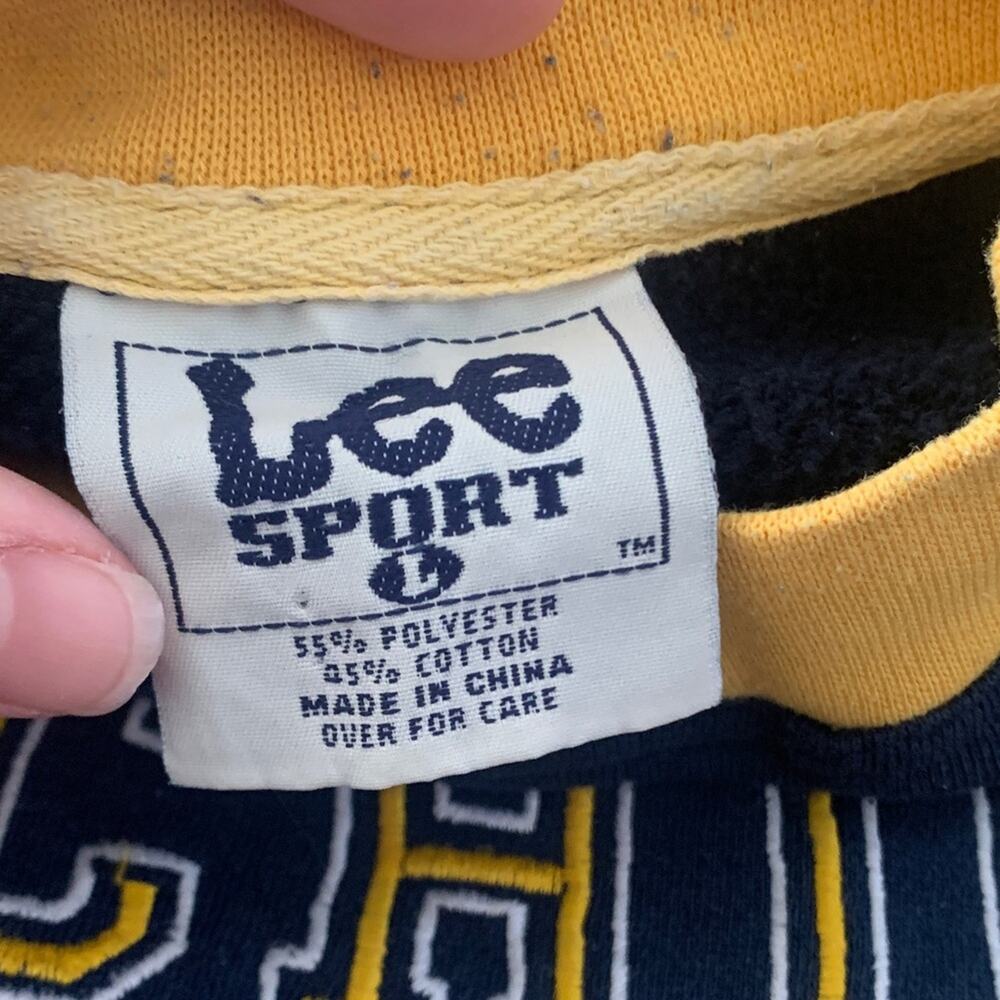 Vintage Lee Men's large U of M Dark Blue Michigan Crewneck Sweater wolverine spo - Picture 3 of 10